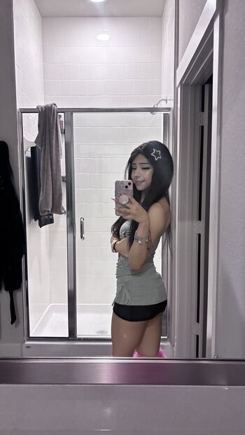 adriana.00