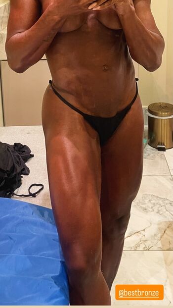 Adriana Bombom