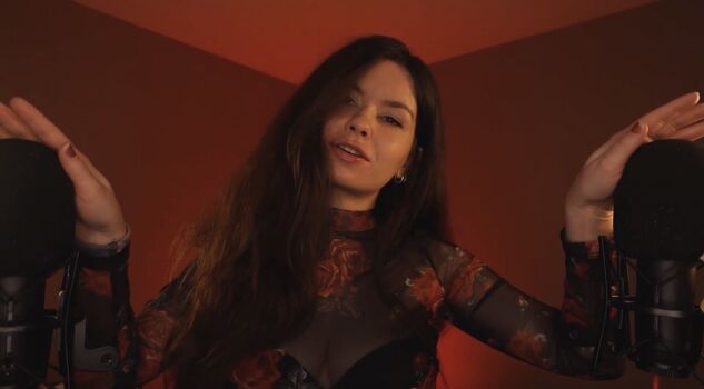 Alana ASMR