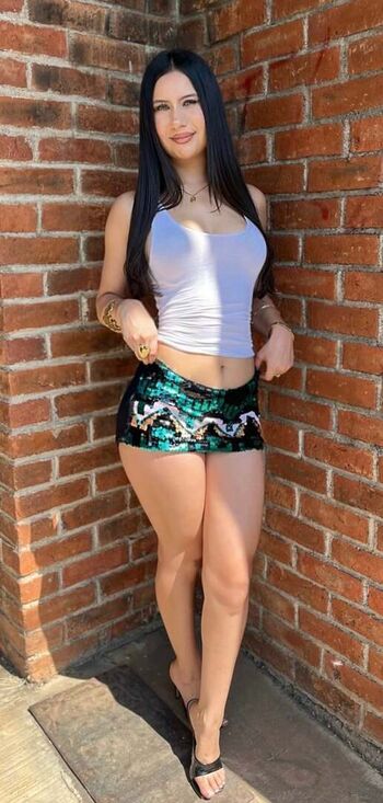 Alee Calderón