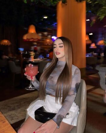 Alejandra Lm