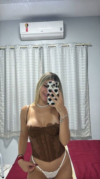 Aline Gomes