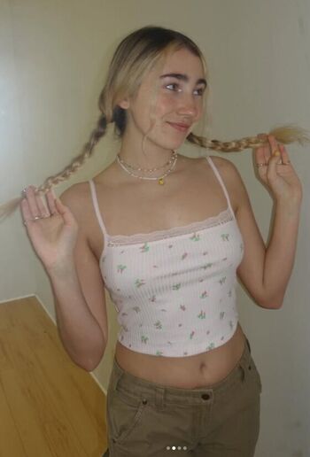 Allegra Miles