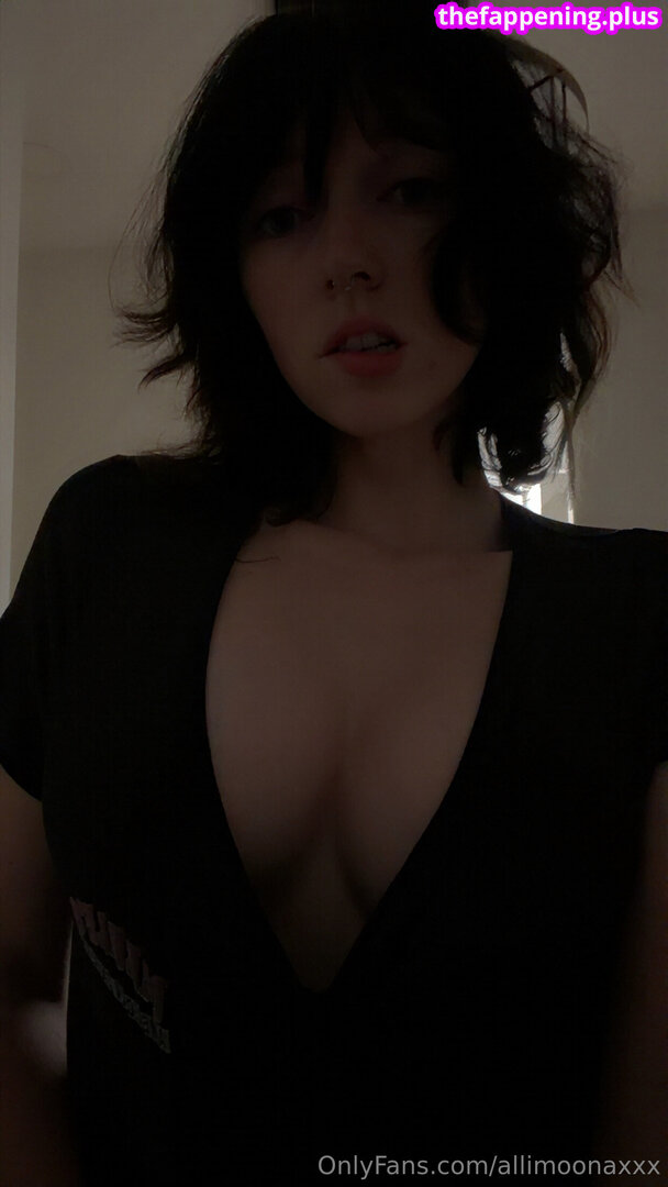 Allimoonaxxx
