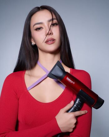 Amanda Obdam
