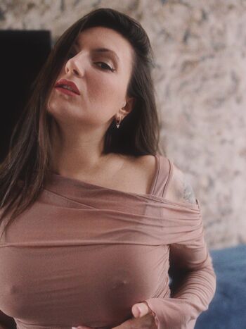 amelia_vandessa