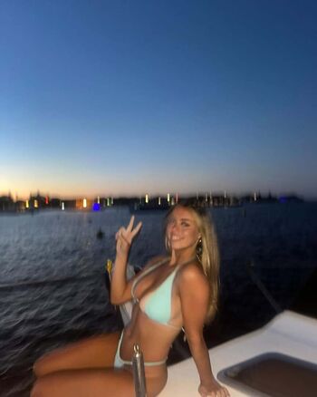 amelie_browne22