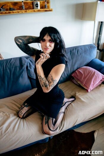Amy Nosferatu