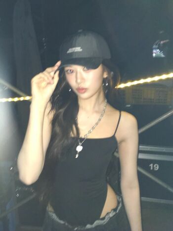 An Yujin 안유진 |