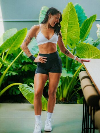 Ana Castela