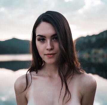 Angela Rhodes