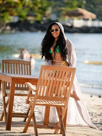 Angela Simmons