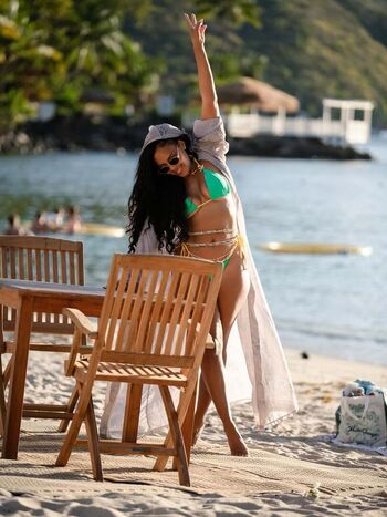 Angela Simmons