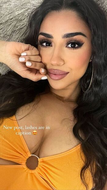 Anna Gabriela Munoz