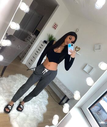 Anna Gabriela Munoz
