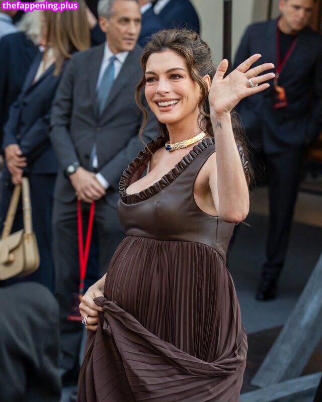 Anne Hathaway