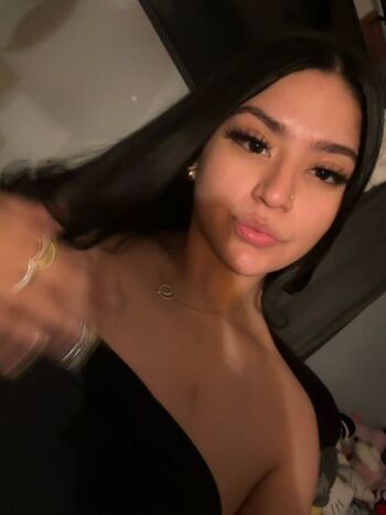 anne.hendrixx