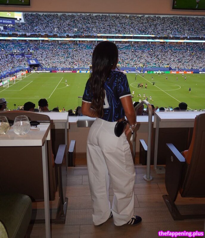 Antonela Roccuzzo Wifelionel Messi