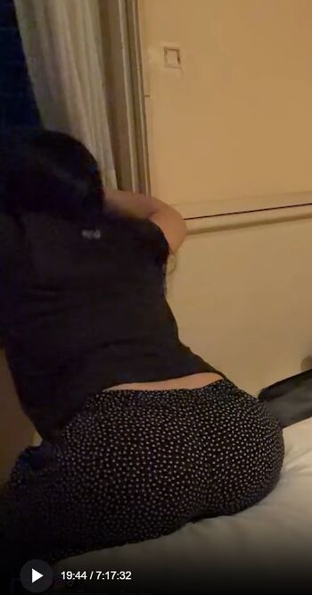 Asian Streamers