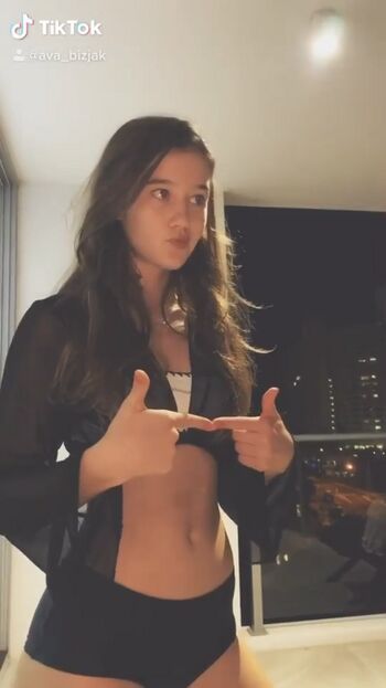 Ava Bizjak