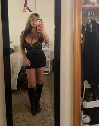 Ava Schillaci