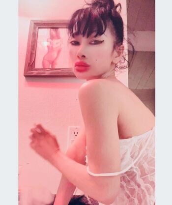 Bai Ling