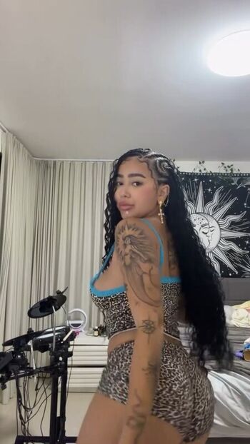 Beca Barreto