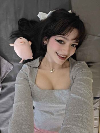 BellaRevealed