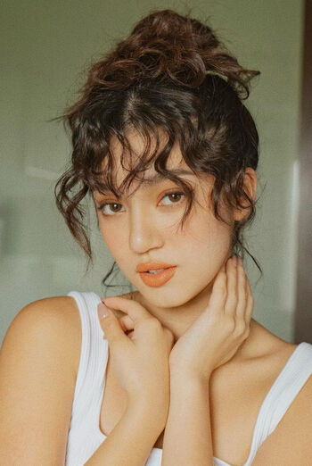 Belle Mariano
