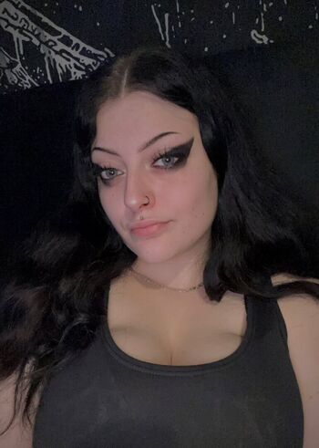 BettyBlack_xo