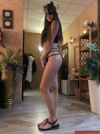 Bigfeetgirls