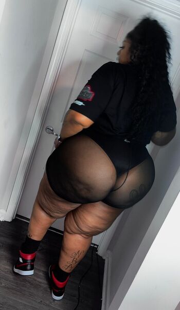 BLVCKASSZILLA