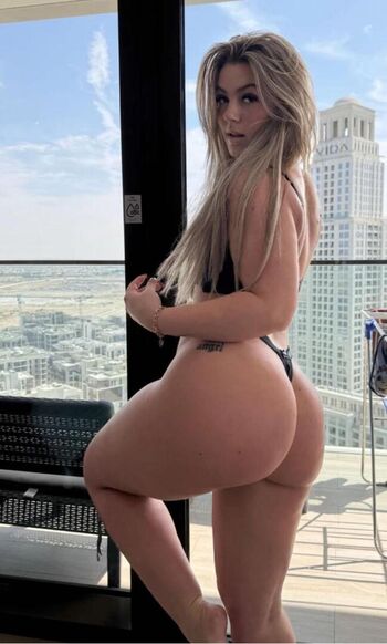 Bootyluna