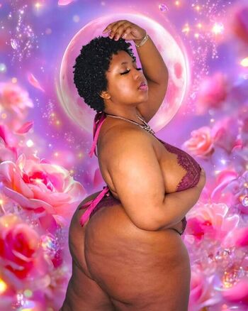 Buxombabygirl