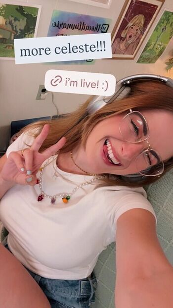 Caitlin Marie Reacts