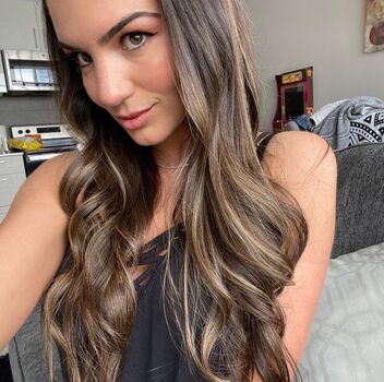 Carlie Jo
