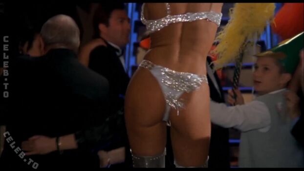 Carmen Electra