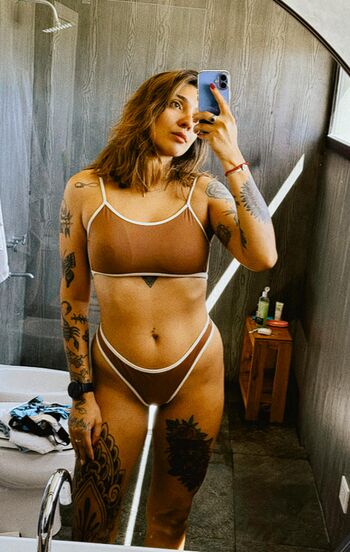 Caro Costa