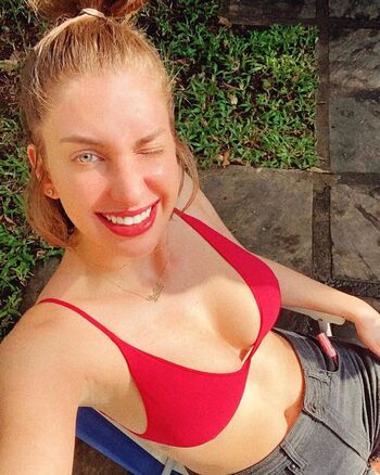 Carol Moreira