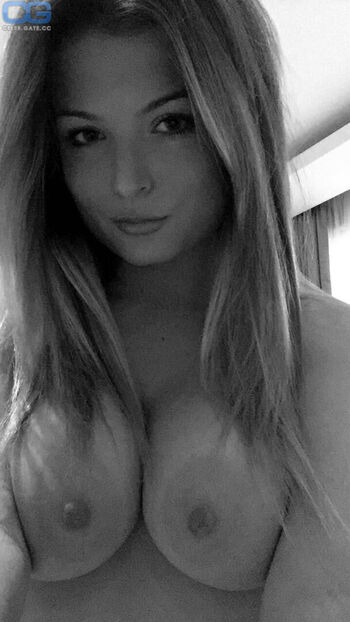 Celebrity Boobs