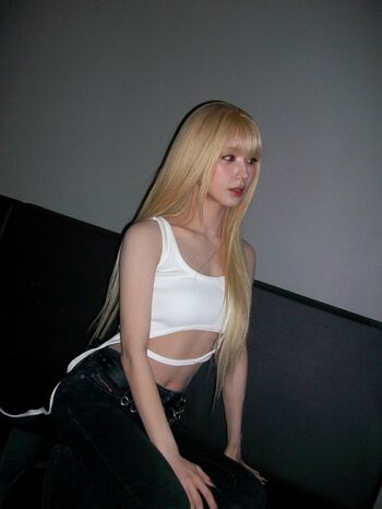 Cho Mi-yeon (Miyeon) - i-dle [(G)I-dle]