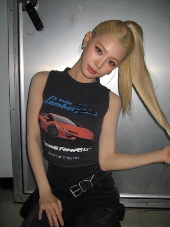 Cho Mi-yeon (Miyeon) - i-dle [(G)I-dle]