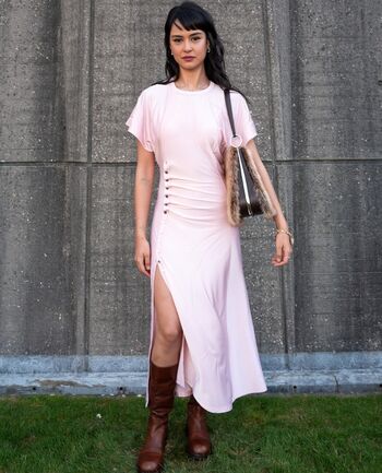 Courtney Eaton