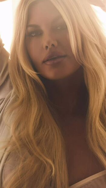 Courtney Hansen