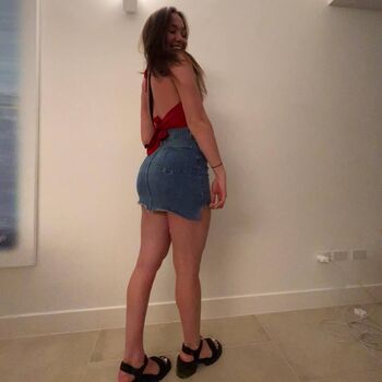Courtney Sarault