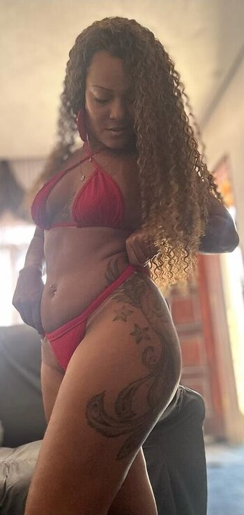 Cristiane Alves