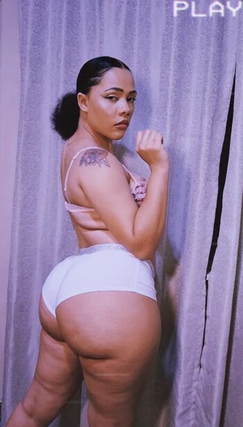 curlyjulz_