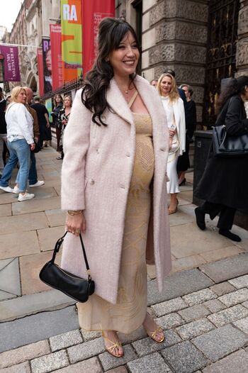 Daisy Lowe