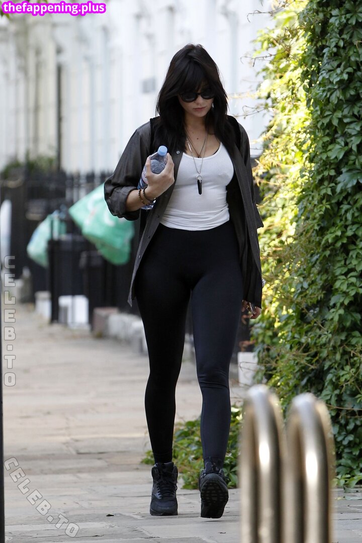 Daisy Lowe
