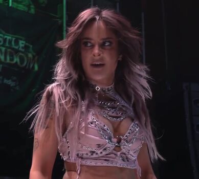 Dakota Kai